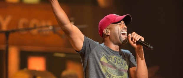 Darius Rucker Live - Copyright by Wizard Promotions