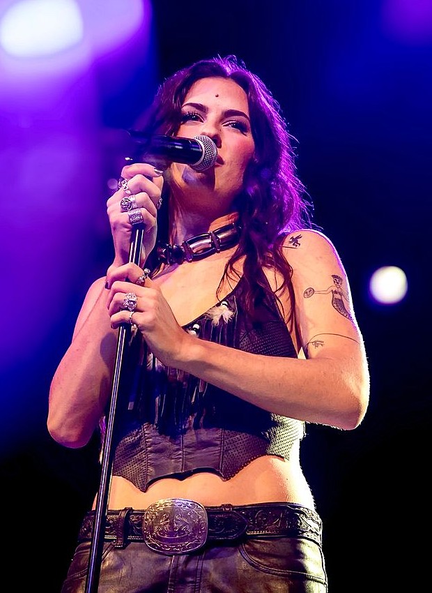 Kassi Ashton live in Hamburg