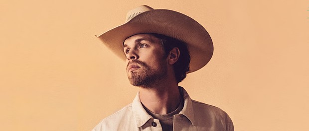 Dustin Lynch
