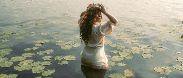 Henriette - Dear Shadow