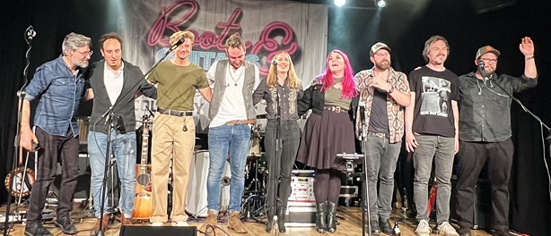 Boots & Guitars Tour - Drehleier, München (Live)